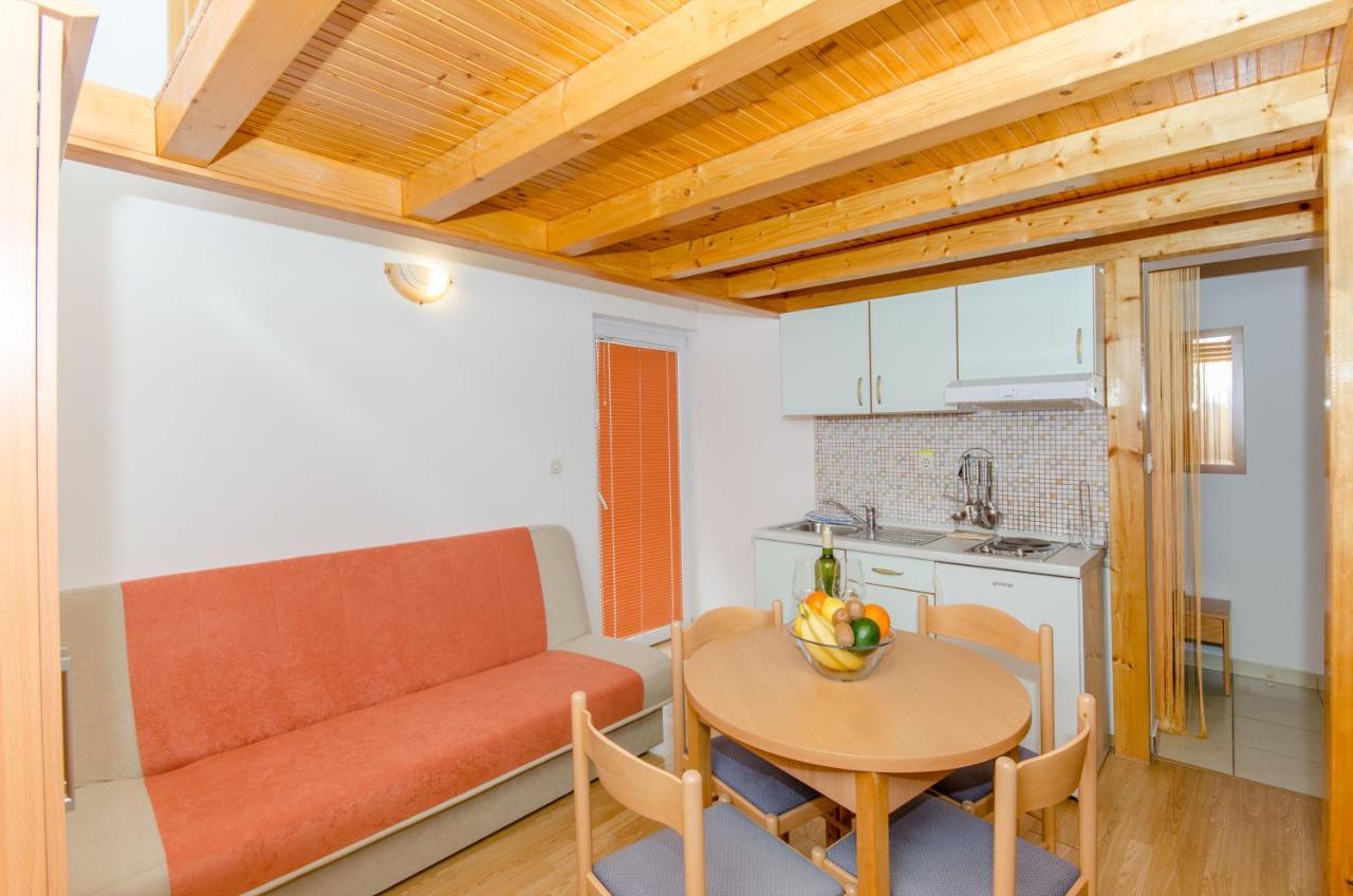 Knezovicapartments Живогоще Екстер'єр фото