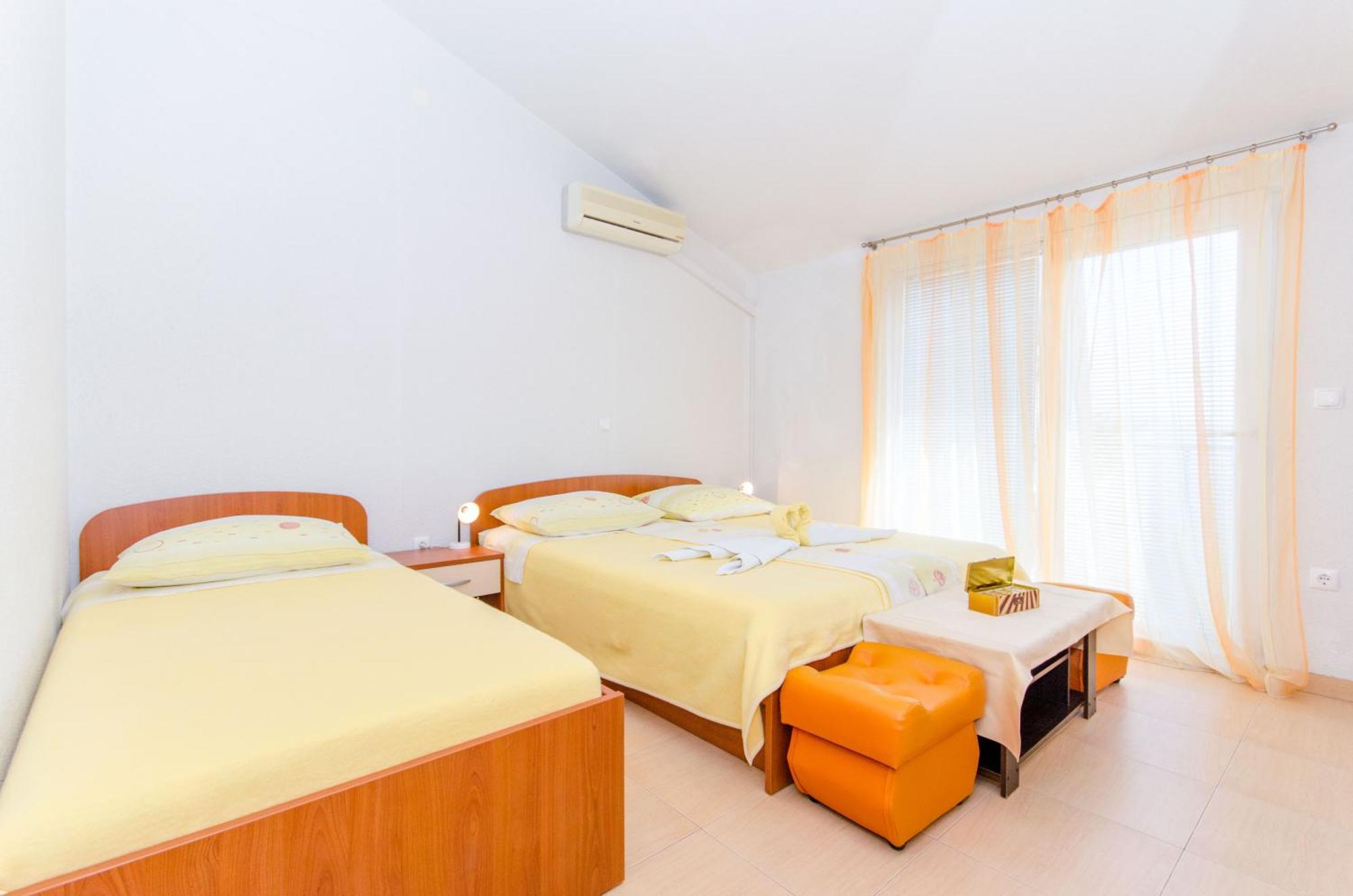 Knezovicapartments Живогоще Екстер'єр фото