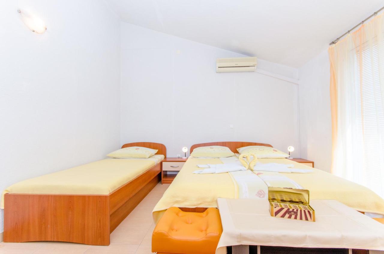 Knezovicapartments Живогоще Екстер'єр фото